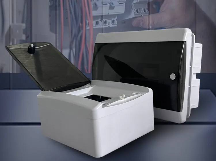 Precauções para Caixas de Distribução em Plástico e Caixas de Junção ZCEBOX em Ambientes de Baixa Temperatura